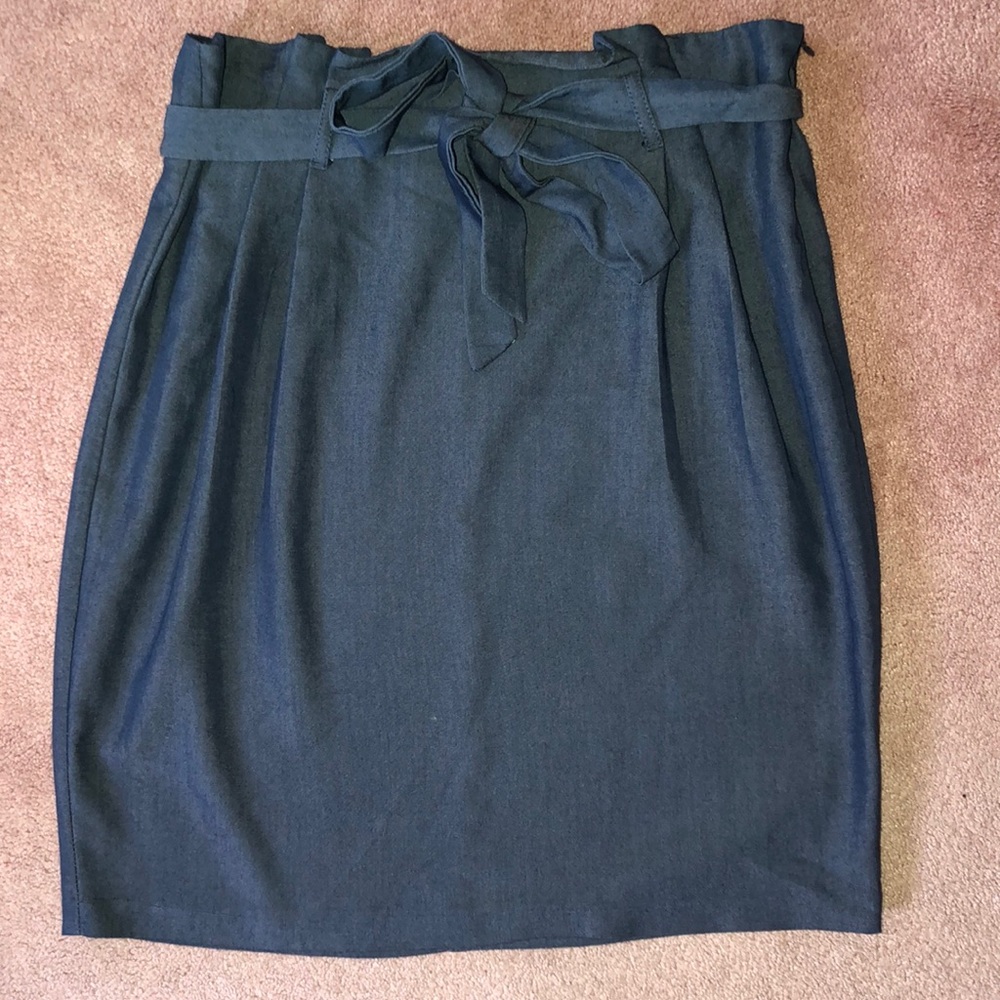 bar ||| paper-bag waist pencil skirt